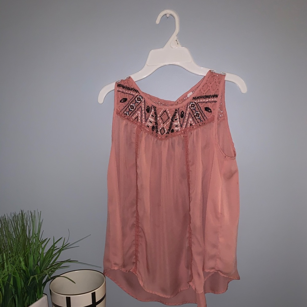 Coral shirt with embroidery